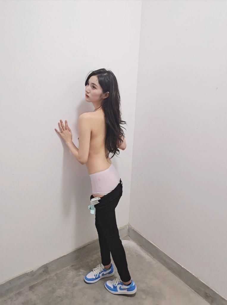 30 (9).JPG